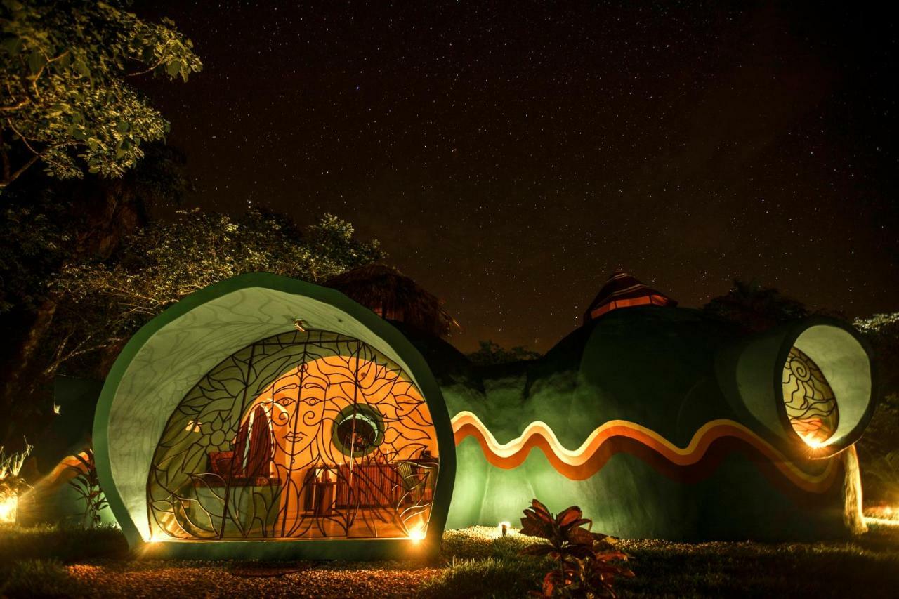 Green Moon Lodge Montezuma Ngoại thất bức ảnh